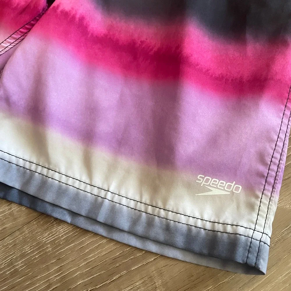 Speedo Men's Swim Trunks Size M Multicolor Striped Board Shorts Beach Vacation